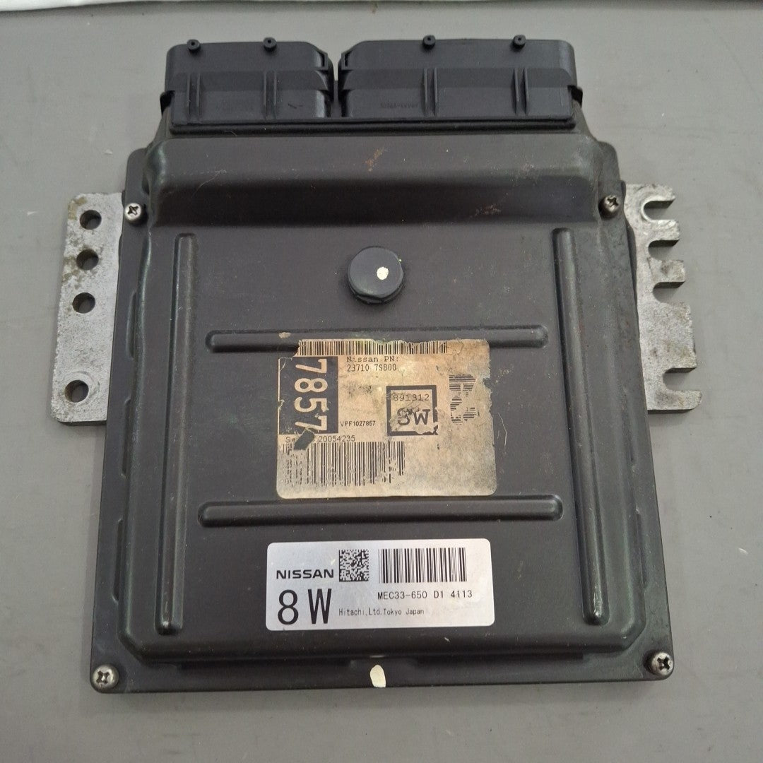 2004 Nissan Titan ECU/ECM MEC33-650 D1