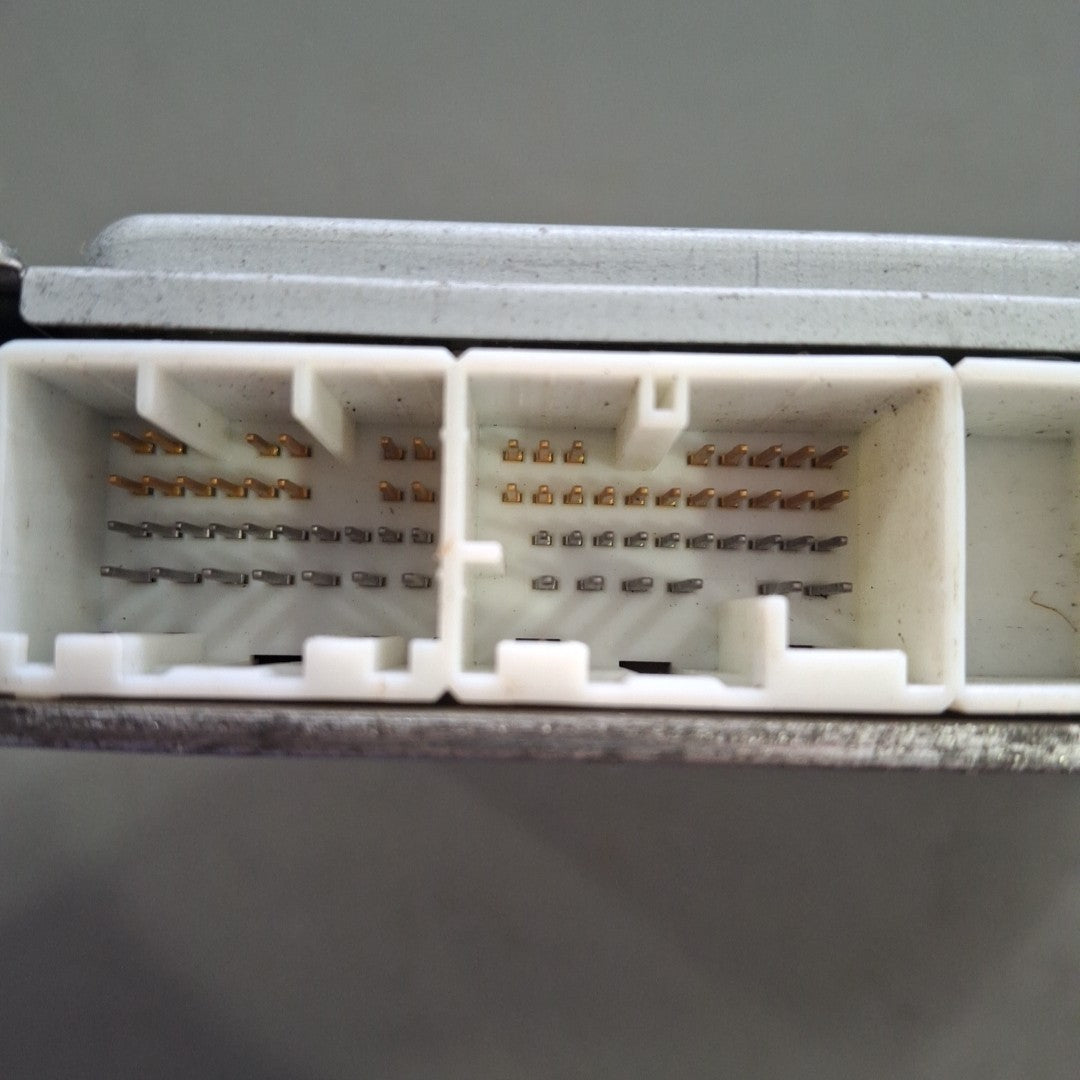 2006 Toyoat Sienna ECU/ECM 89661-08141