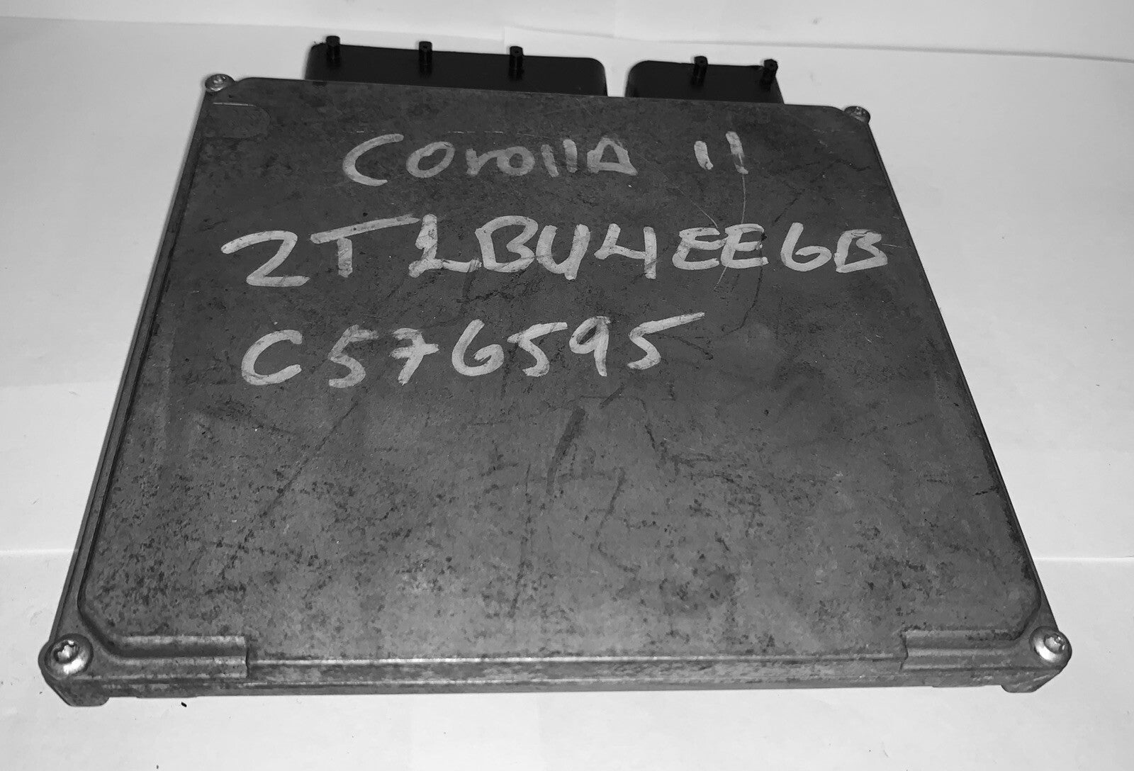 2011-2013 Toyota Corolla Matrix ECU 89661-0Z560
