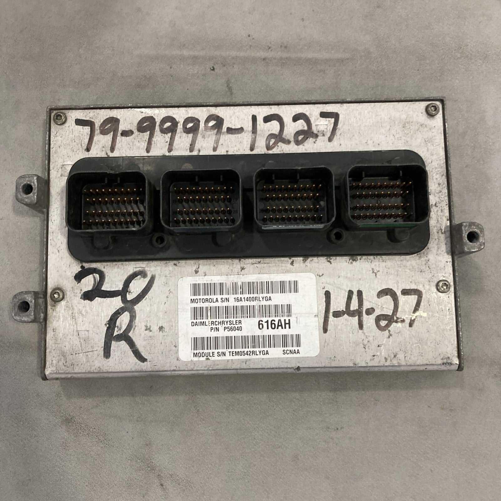 2002 Dodge Durango 4.7L ECU/ECM P56040616AH (B)