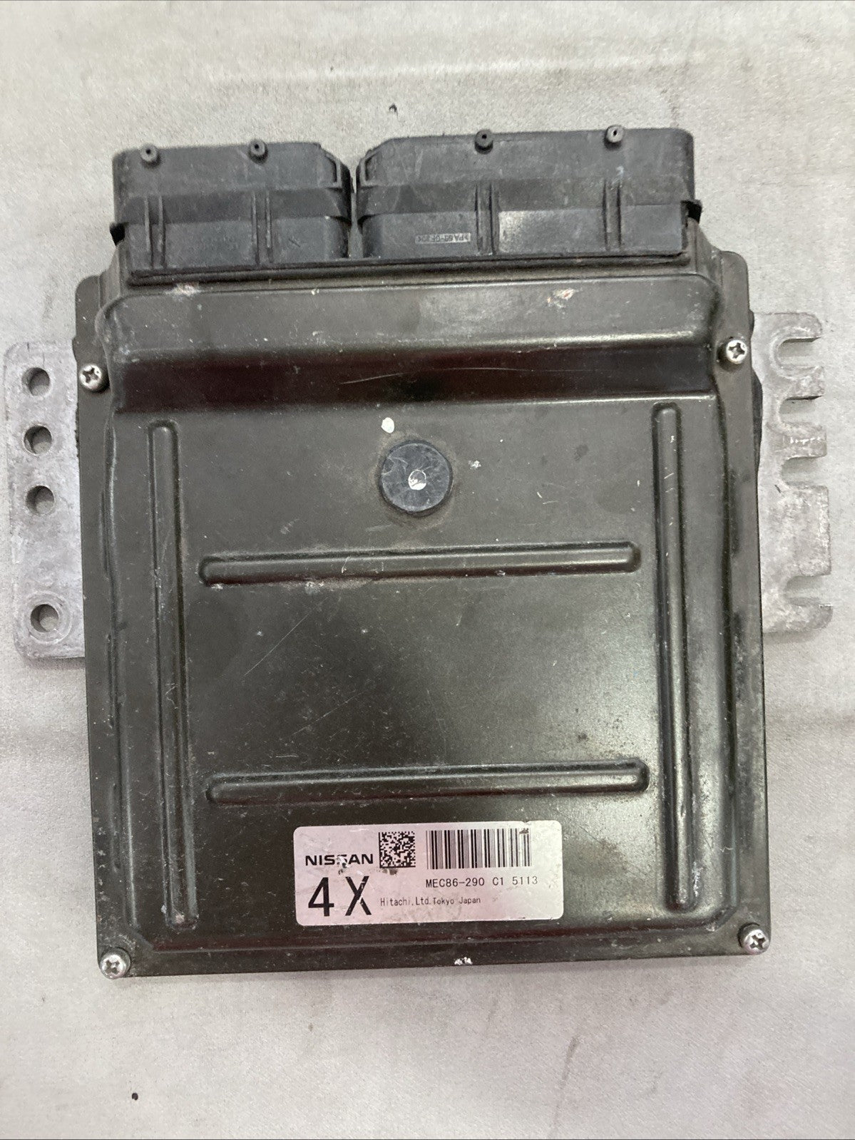2004-2005 Nissan Titan 5.6L ECU/ECM MEC86-290