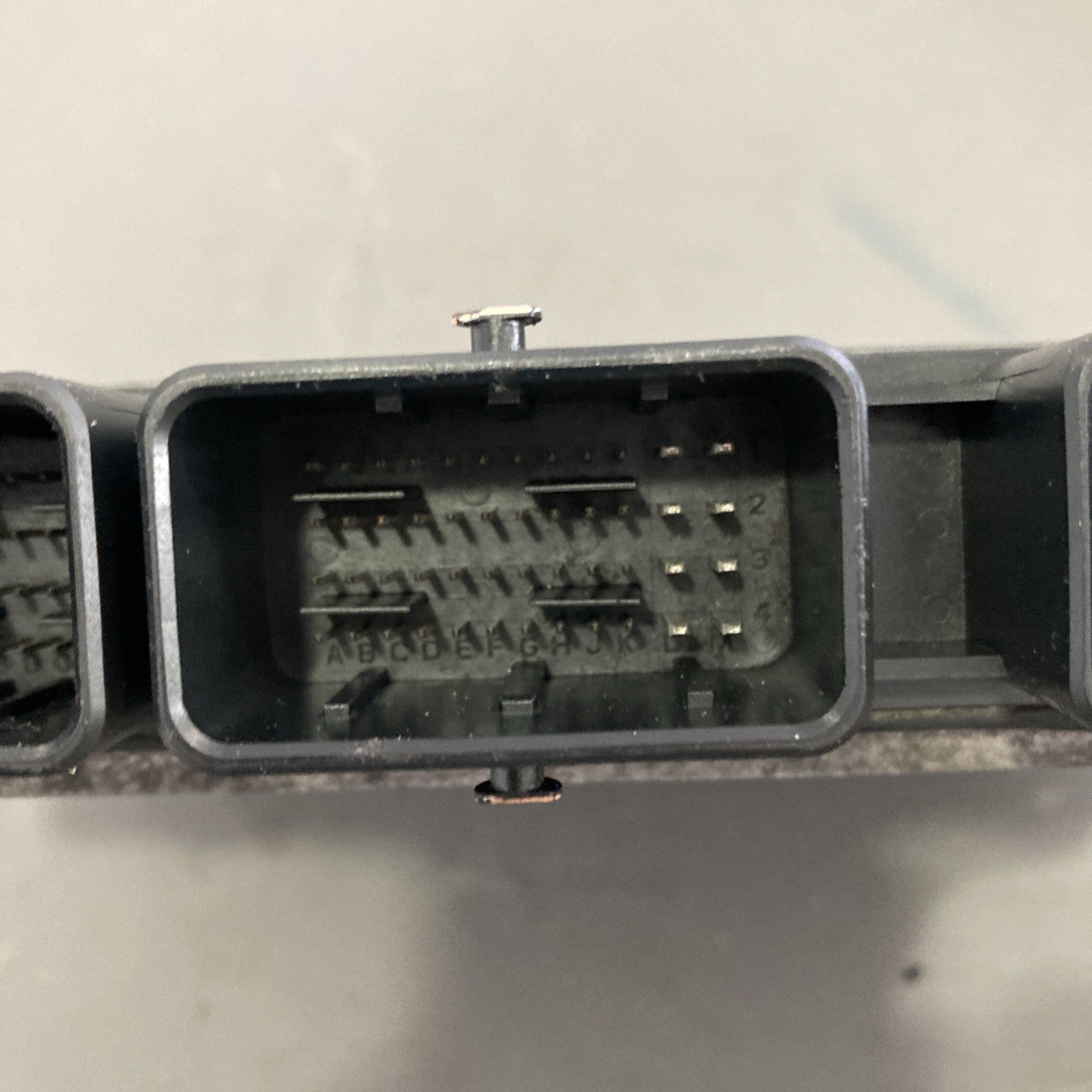 2010-2011 Nissan Versa 1.8L ECU/ECM MEC901-261 A1