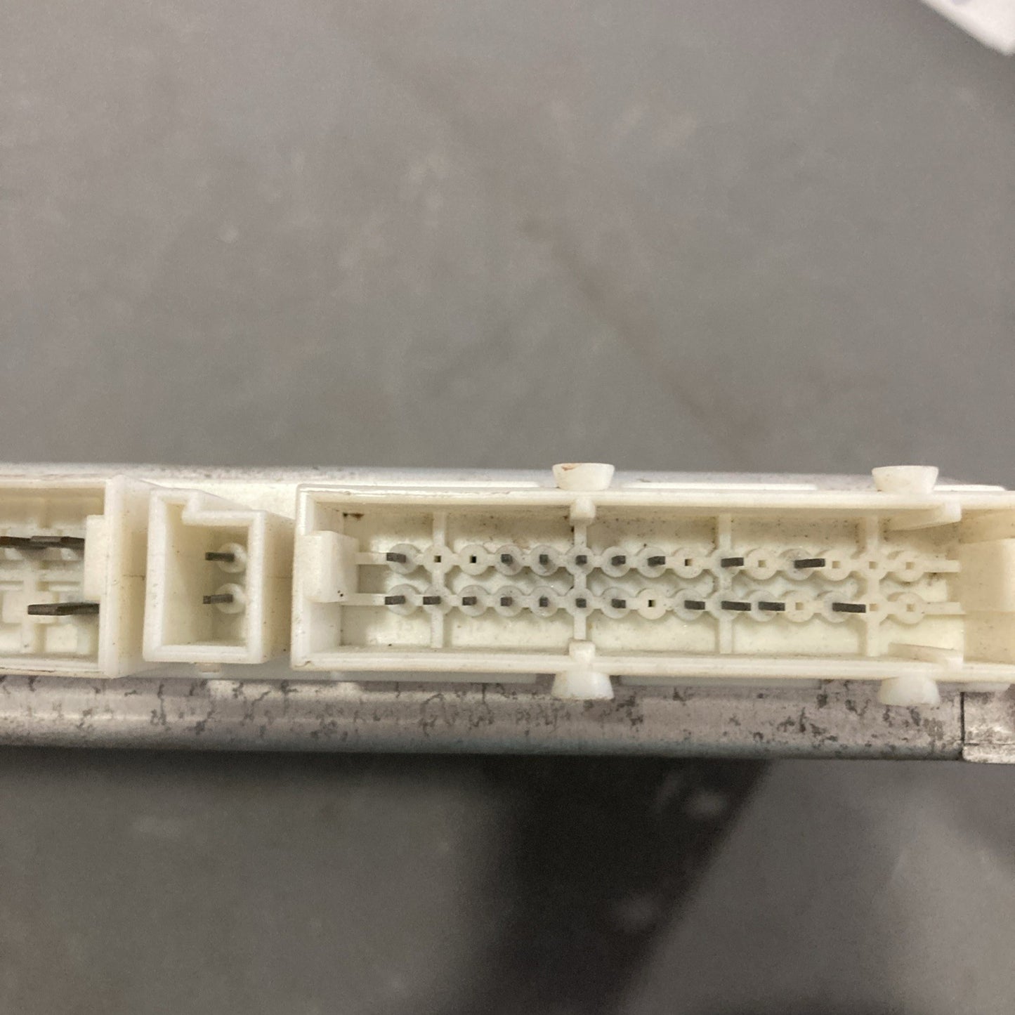 2003-2006 Mercedes-Benz E500 Suspension Control Module 211 545 17 32