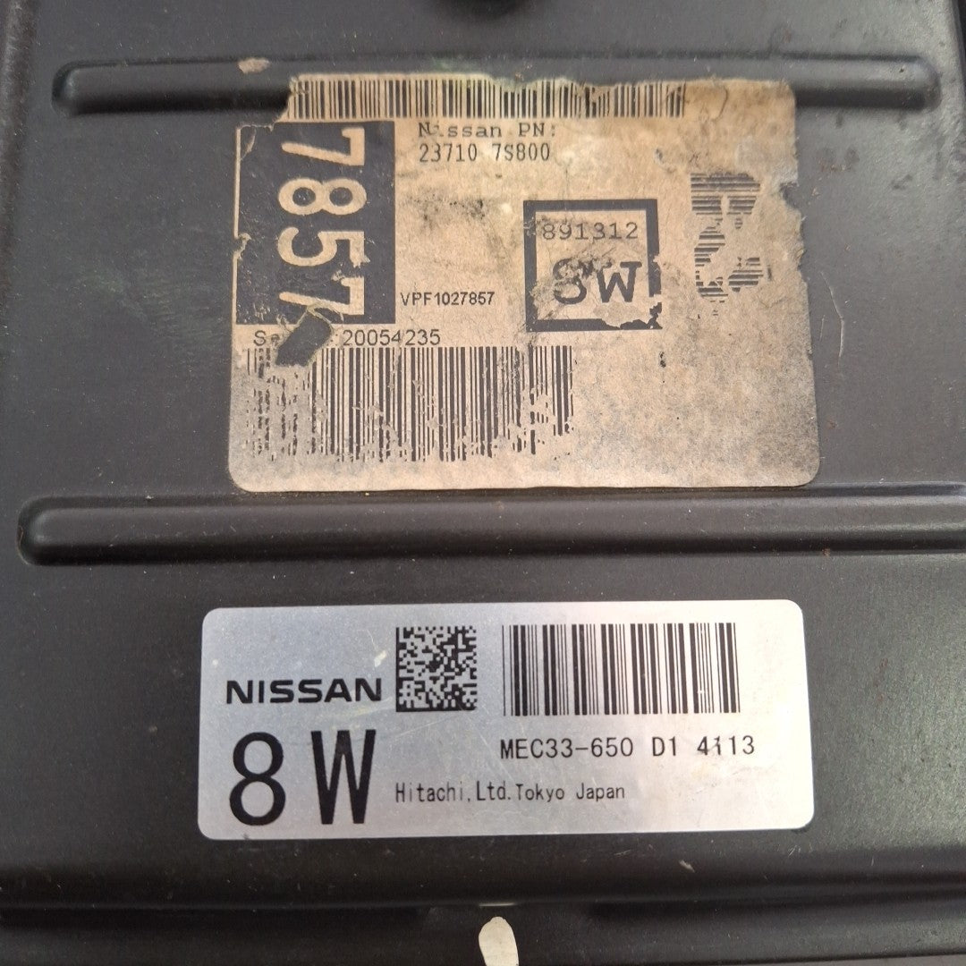 2004 Nissan Titan ECU/ECM MEC33-650 D1