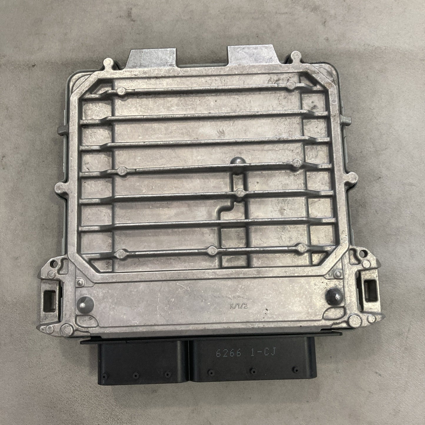 2015-2018 Mercedes-Benz C300 2.0L ECU/ECM A 274 900 16 00