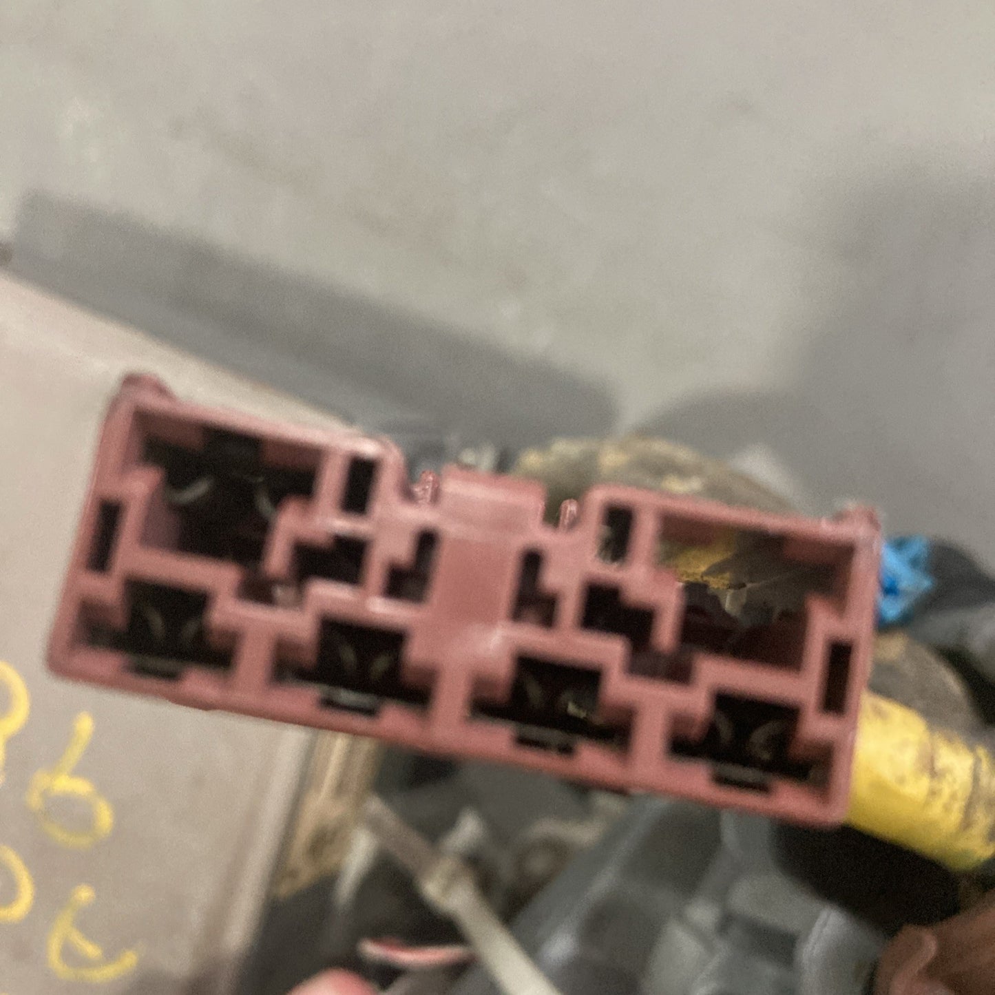 1998-1999 Honda Accord 2.3L ECU/ Lock Cylinder 37820-PAA-L61