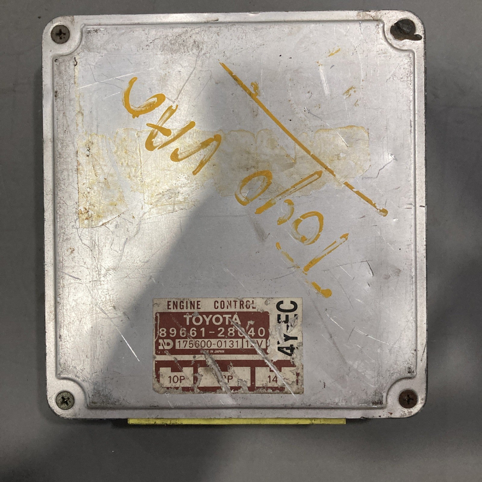 1988 Toyota Van ECU/ECM 89661-28040