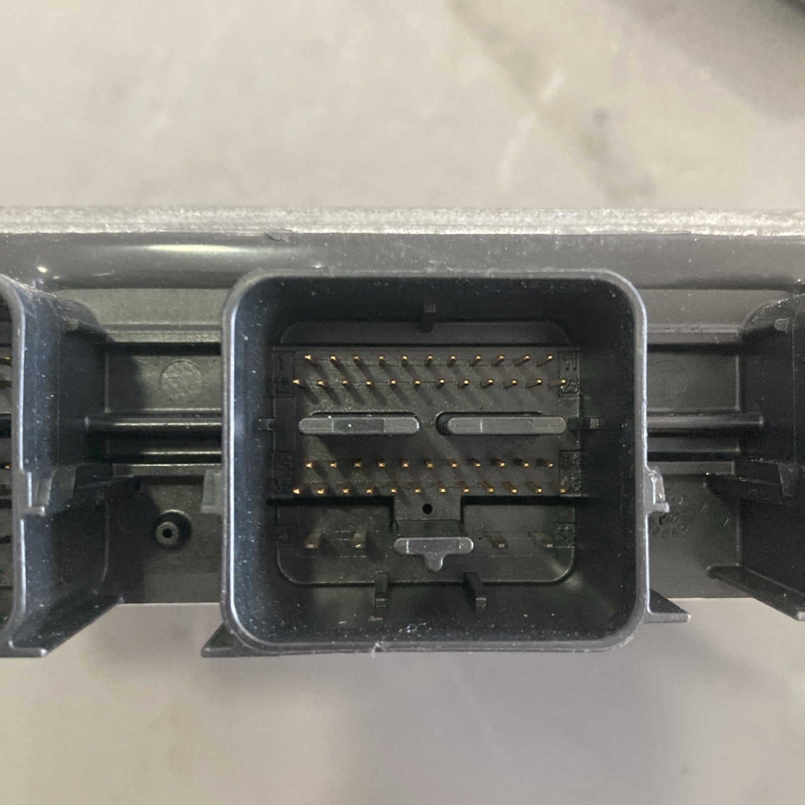 2005 Ford Five Hundred 3.0L ECU/ECM 5G1A-12A650-AGC